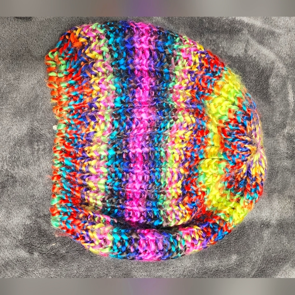 Knitted colorful slouchy beenie